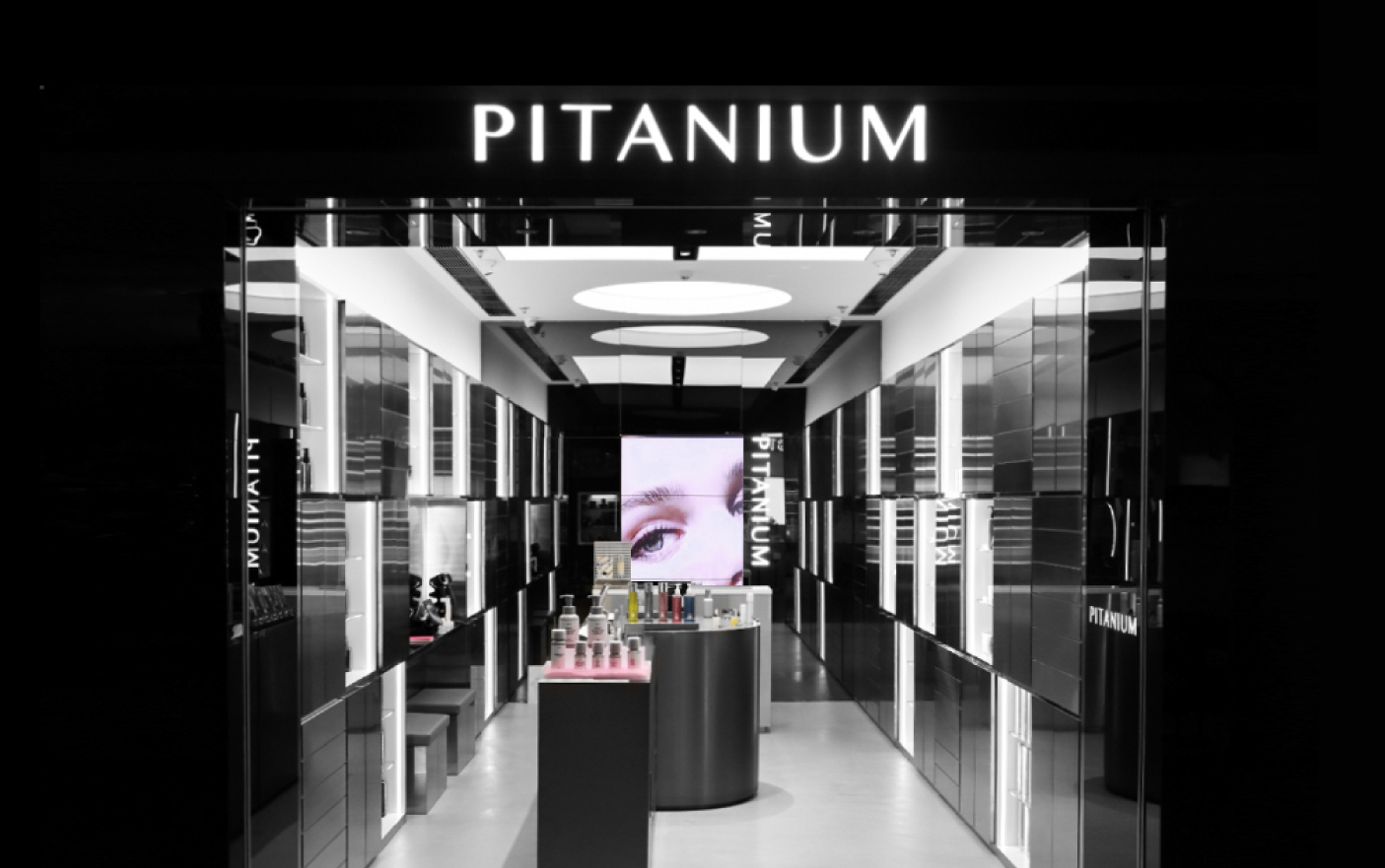 Pitanium 銅鑼灣門市